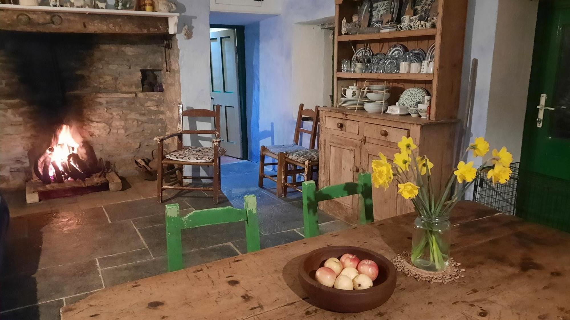 -Going Back In Time- 200 Year Old Farmhouse Creegh Zewnętrze zdjęcie